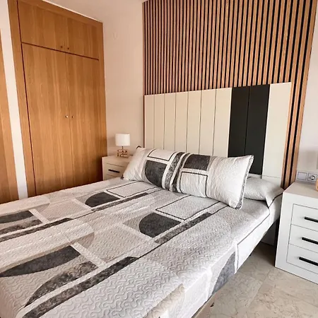 Moderno Migelangelo Apartment Salou